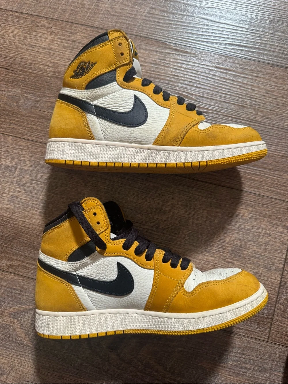 Nike Kids High-Top Sneakers in Yellow, Black & White, 5.5 youth